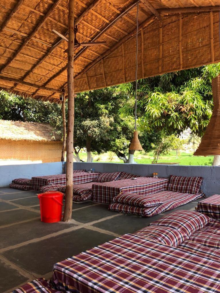 Sunrise Guest House & Restaurant Hampi Kültér fotó